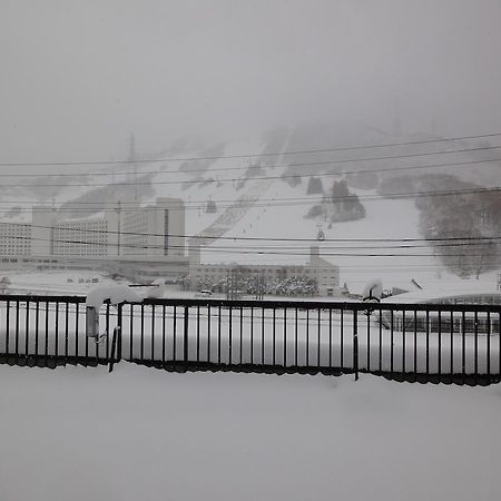 Hotel Tomiya Yuzawa  Exteriör bild