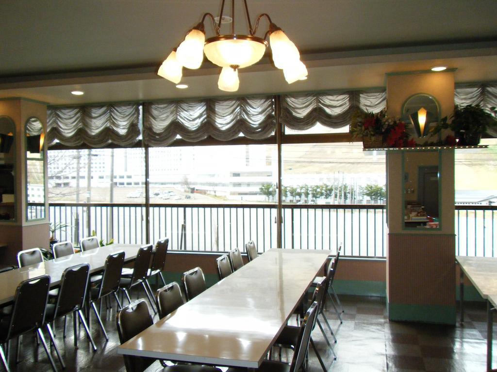 Hotel Tomiya Yuzawa  Exteriör bild